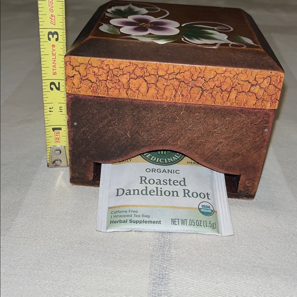 Vintage Hand Painted Wooden Tea Caddy With Some Tea Bags Including - Picture 4 of 11